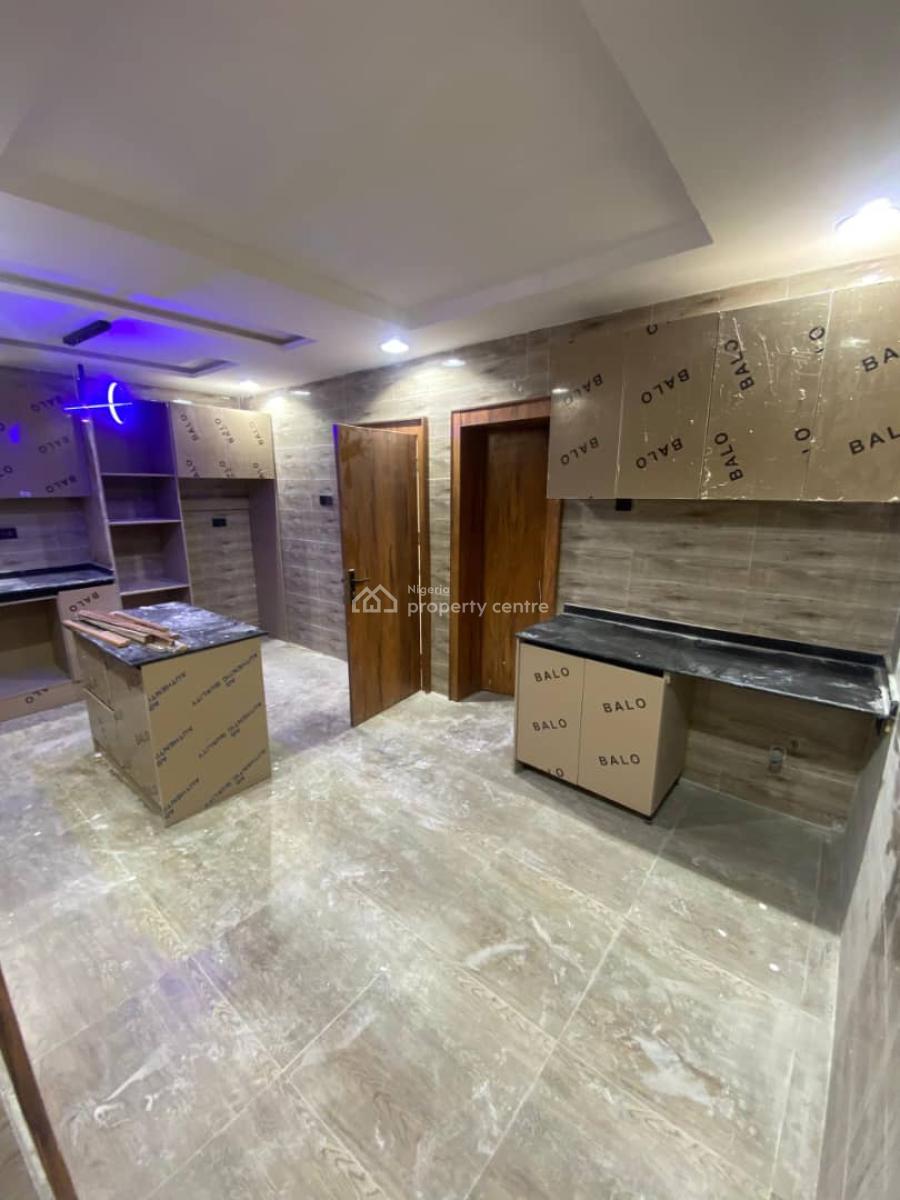 a Newly Four (4) Bedroom Maisonette House, Lekki Phase 1, Lekki, Lagos, House for Rent