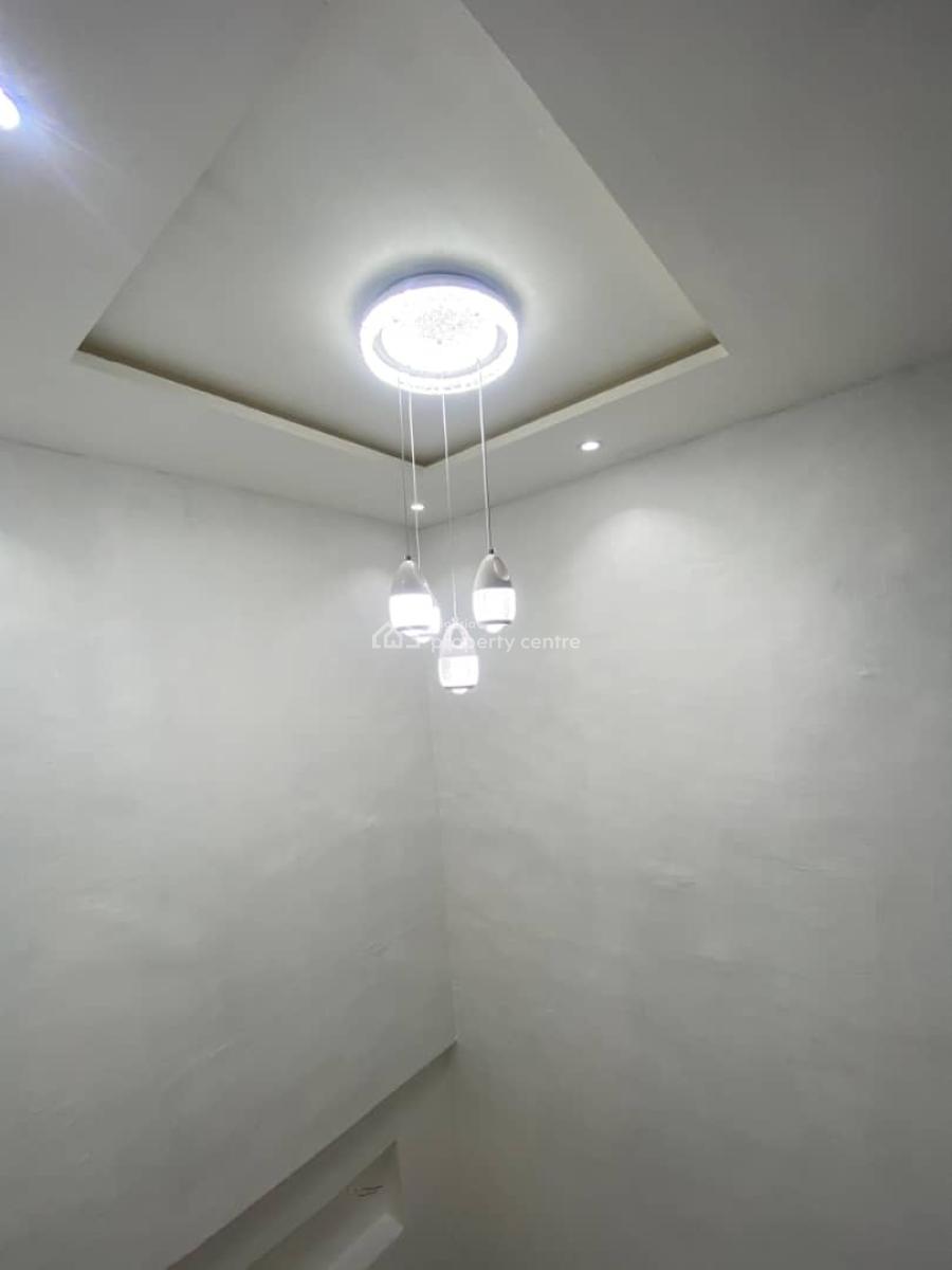 a Newly Four (4) Bedroom Maisonette House, Lekki Phase 1, Lekki, Lagos, House for Rent