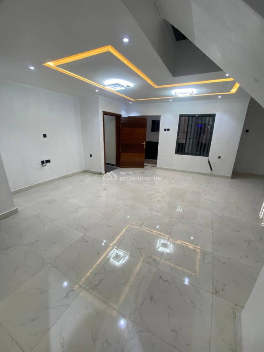Serviced Two (2) Bedroom Apartment in Lekki Phase 1, Lekki Phase 1, Lekki, Lagos, Flat / Apartment for Rent