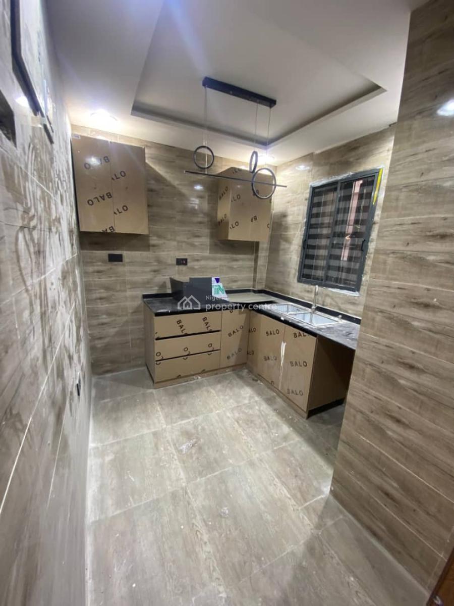 Serviced Two (2) Bedroom Apartment in Lekki Phase 1, Lekki Phase 1, Lekki, Lagos, Flat / Apartment for Rent