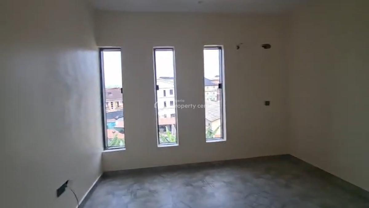 4 Bedroom Terraced Duplex Self Compound with Bq, Gra Phase 2, Magodo, Lagos, Terraced Duplex for Sale