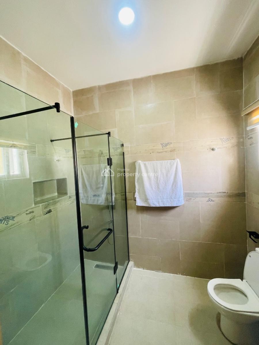 Luxury 1/2 Bedroom Apartment in a Serene and Beautiful Estate., Abraham Adesunya, Ajah, Lagos, Flat / Apartment Short Let