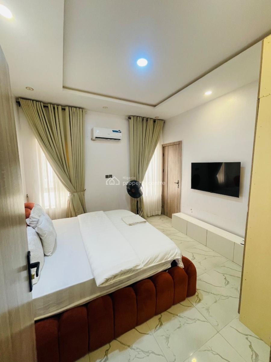 Luxury 1/2 Bedroom Apartment in a Serene and Beautiful Estate., Abraham Adesunya, Ajah, Lagos, Flat / Apartment Short Let