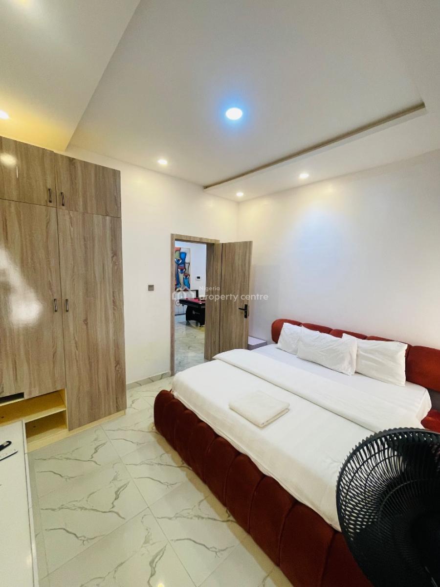 Luxury 1/2 Bedroom Apartment in a Serene and Beautiful Estate., Abraham Adesunya, Ajah, Lagos, Flat / Apartment Short Let