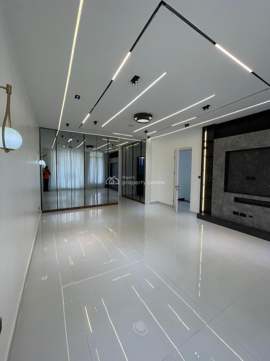Magnificent 5 Bedroom Terrace Duplex, Lekki Phase 1, Lekki, Lagos, Terraced Duplex for Sale