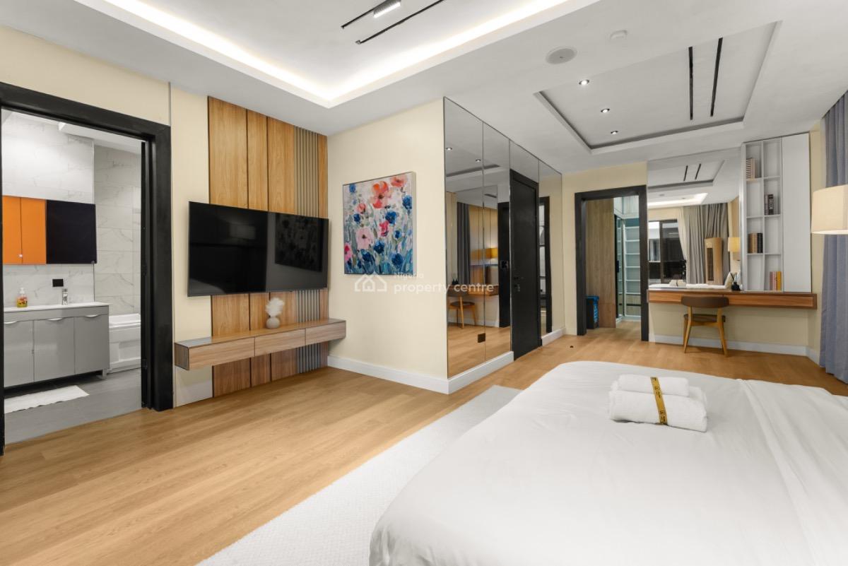Aesthetically Detailed 3-bedroom Maisonette with Private Cinema, Lekki Phase 1, Lekki, Lagos, Flat / Apartment Short Let