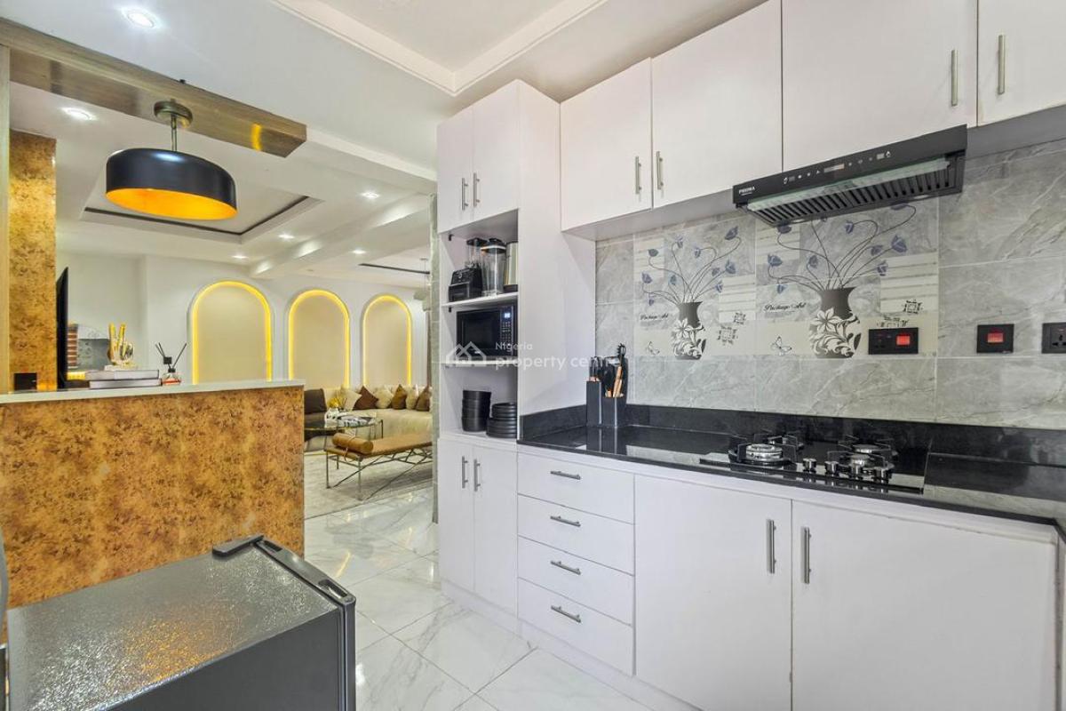 a Spacious Luxury 1 Bedroom with Ps5, 2 Balconies & Private Gym*, Freedom Way, Lekki Phase 1, Lekki, Lagos, Flat / Apartment Short Let