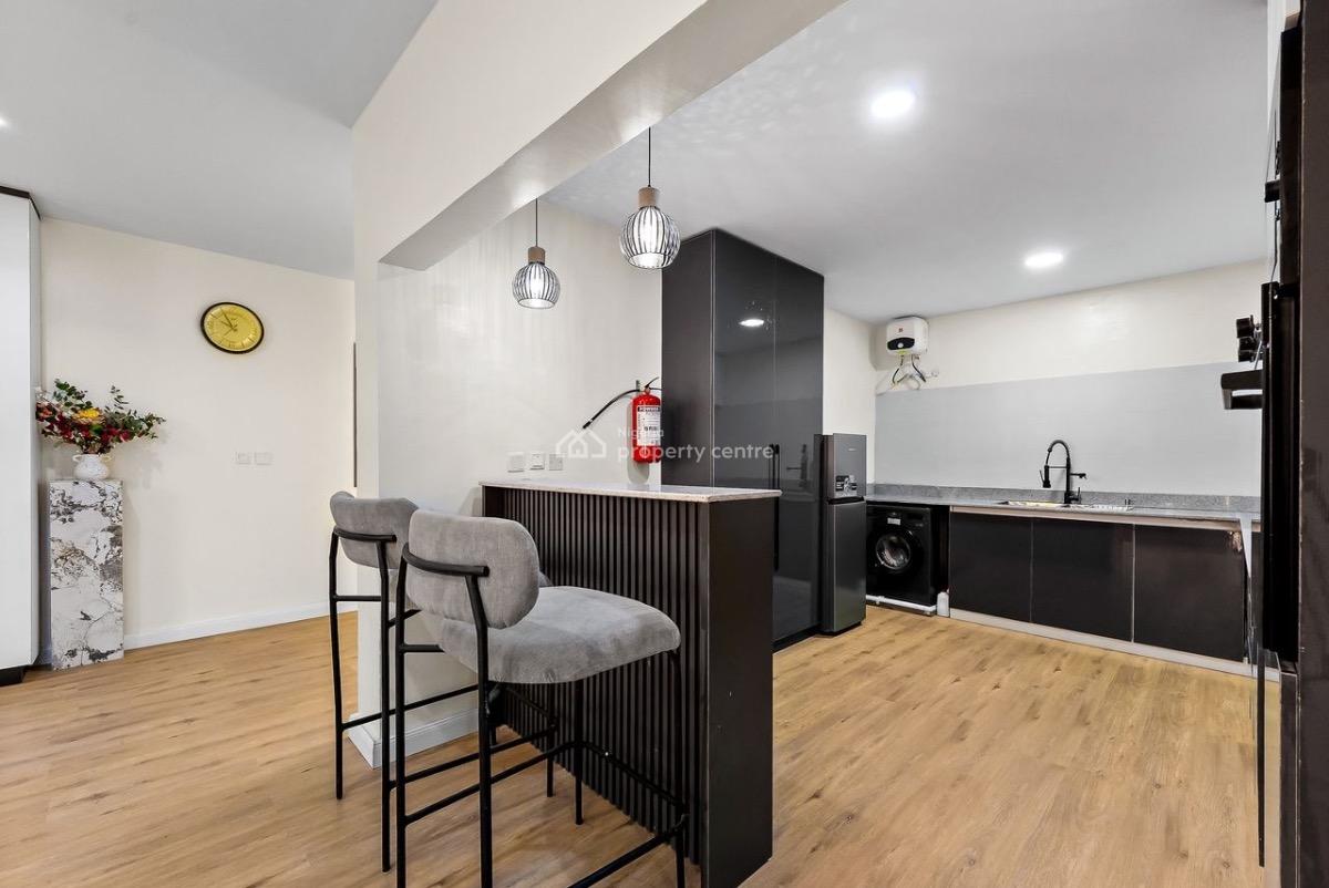 Pristine Two Bedroom Apartment, Lekki Phase 1, Lekki, Lagos, Flat / Apartment Short Let