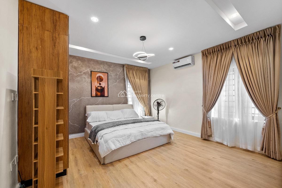 Pristine Two Bedroom Apartment, Lekki Phase 1, Lekki, Lagos, Flat / Apartment Short Let
