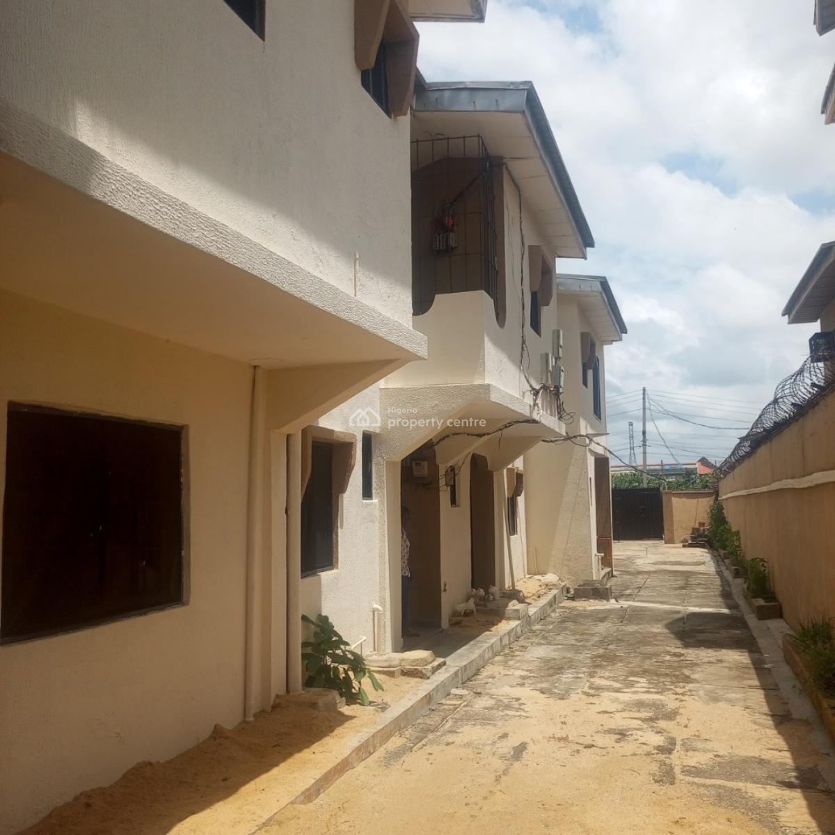 Block of Flats, Marshyhill Estate, Ajah, Lagos, Flat / Apartment for Sale