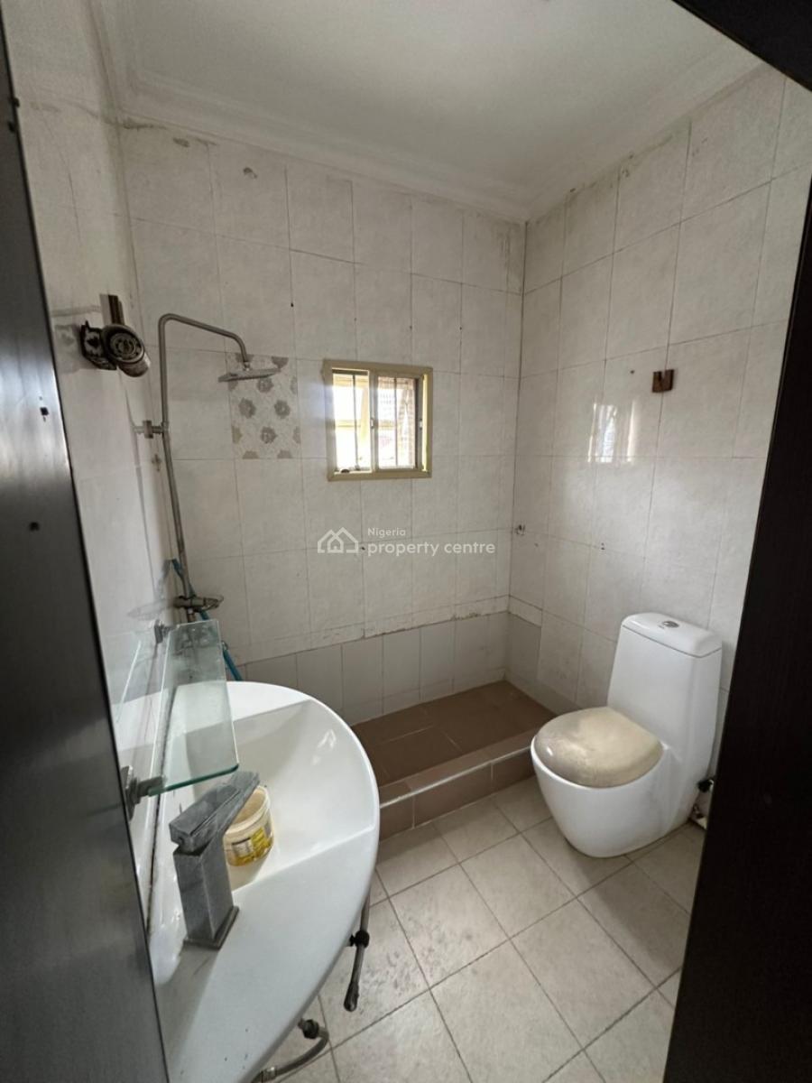 Rooms in a Shared Apartment (parlour Space, Rooms & Bq), Gated and Secured Estate, Agungi, Lekki, Lagos, Flat / Apartment for Rent