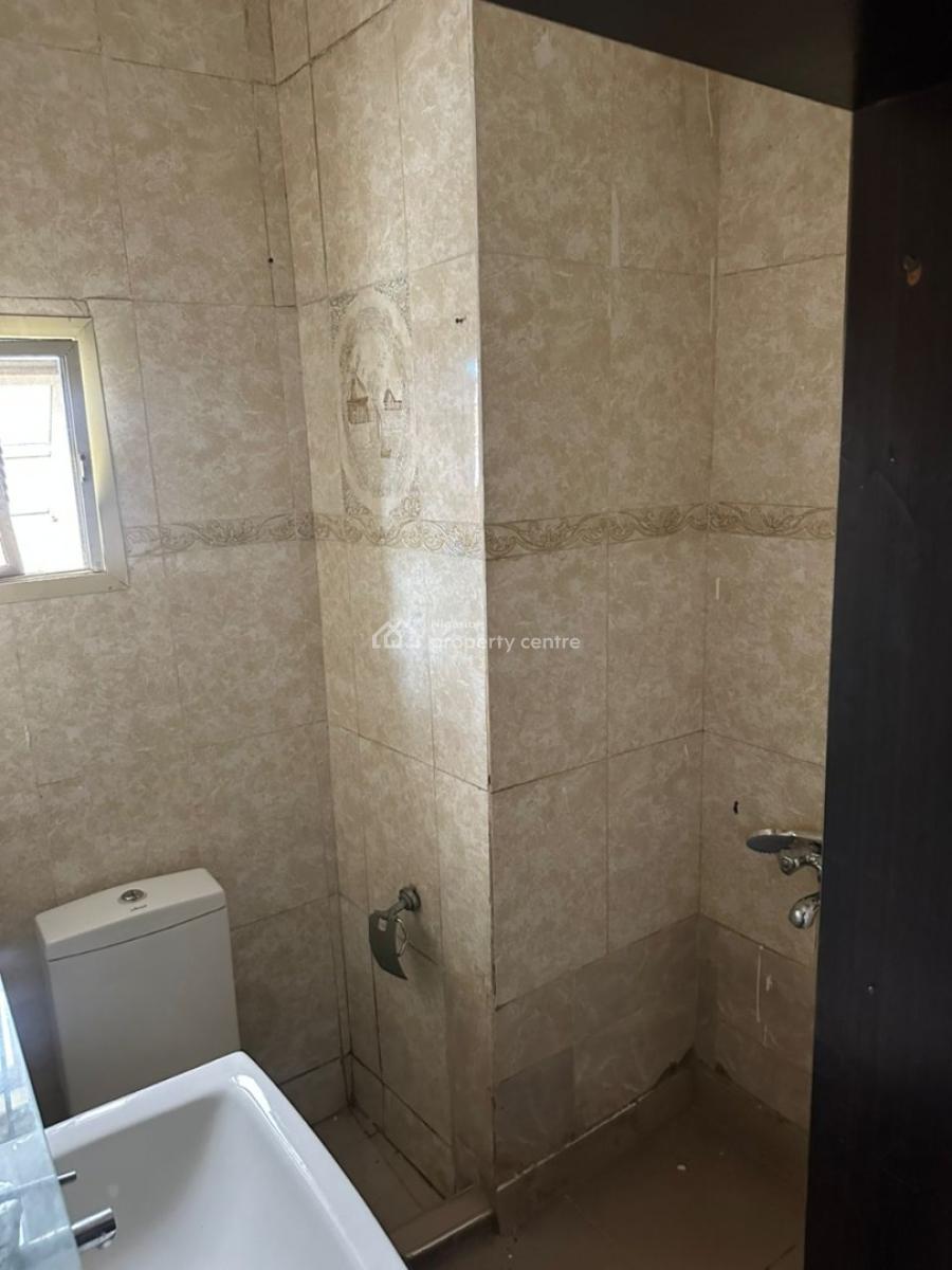 Rooms in a Shared Apartment (parlour Space, Rooms & Bq), Gated and Secured Estate, Agungi, Lekki, Lagos, Flat / Apartment for Rent