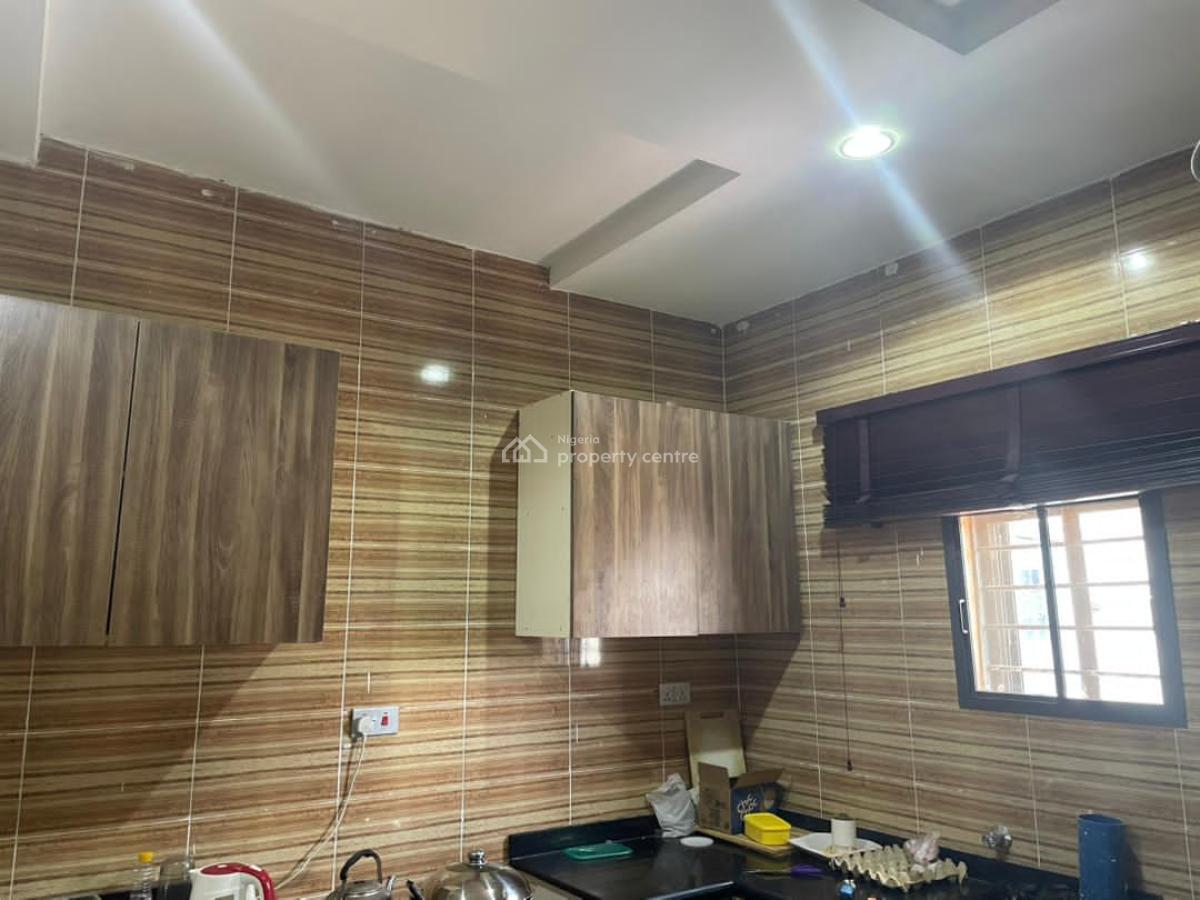 a Very Good Spacious 3-bedroom Flat, Gwarinpa Extension, Gwarinpa, Abuja, Flat / Apartment for Rent