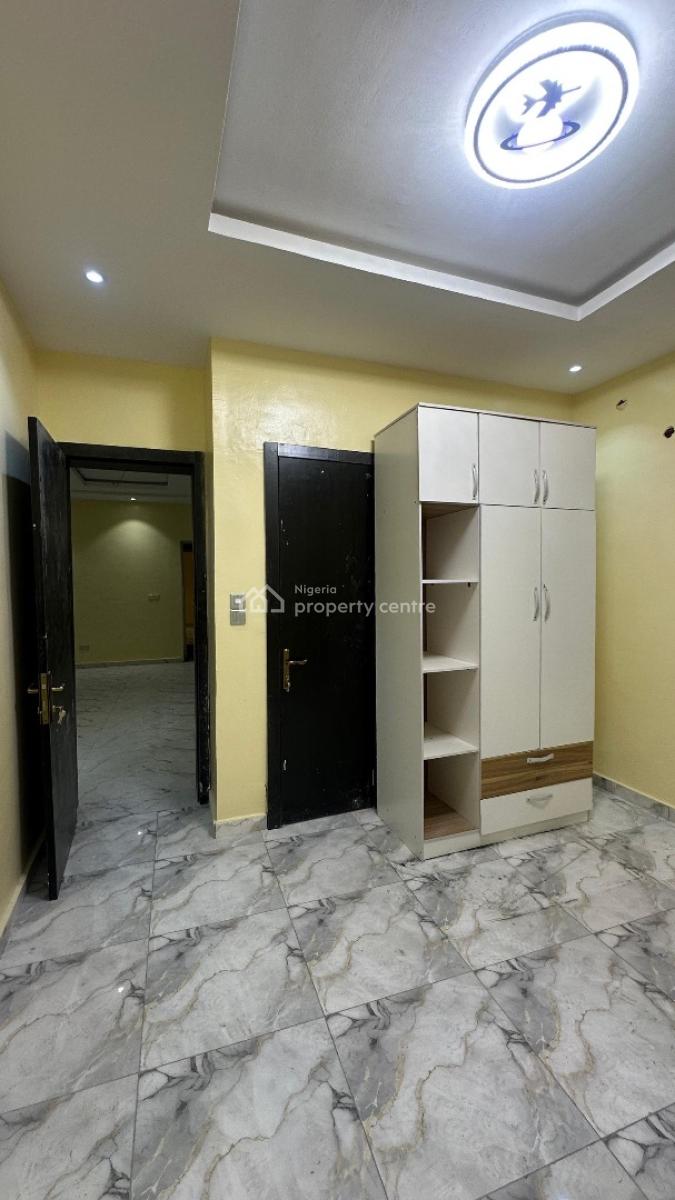 2bedroom Apartment, Abraham Adesanya, Ajah, Lagos, Flat / Apartment for Sale
