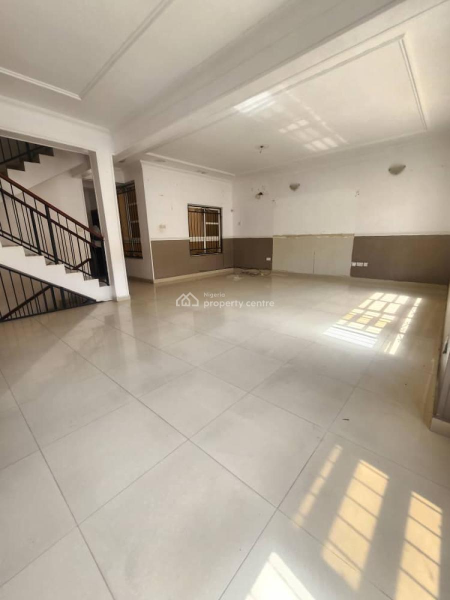 Premium 5-bed Duplex with Bq (24hrs Light+ Water Supply), Fully Serviced Bourdillon Estate Chevron, Lekki, Lagos, Terraced Duplex for Rent