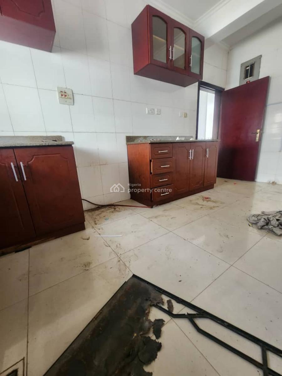 Premium 5-bed Duplex with Bq (24hrs Light+ Water Supply), Fully Serviced Bourdillon Estate Chevron, Lekki, Lagos, Terraced Duplex for Rent