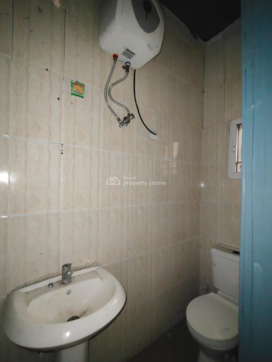 Executive and Spacious 2 Bedroom Flat with Good Amenities, Gbojia, Shapati, Ibeju Lekki, Lagos, Flat / Apartment for Rent