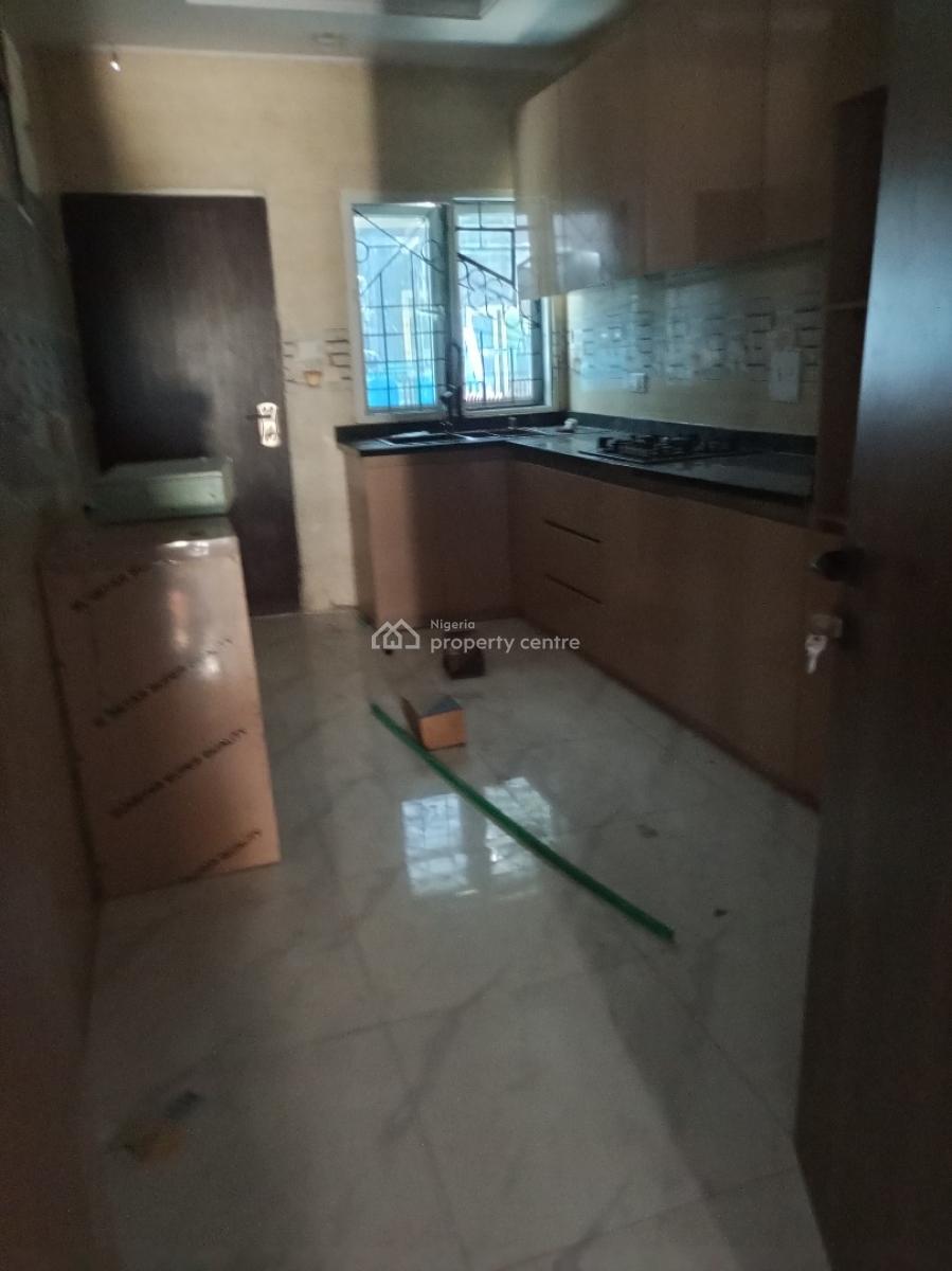 Pay N Move in 3bedroom Terrace with Big Bq Secured Estate, Along Coaster Road, Ikate Elegushi, Lekki, Lagos, Terraced Duplex for Rent