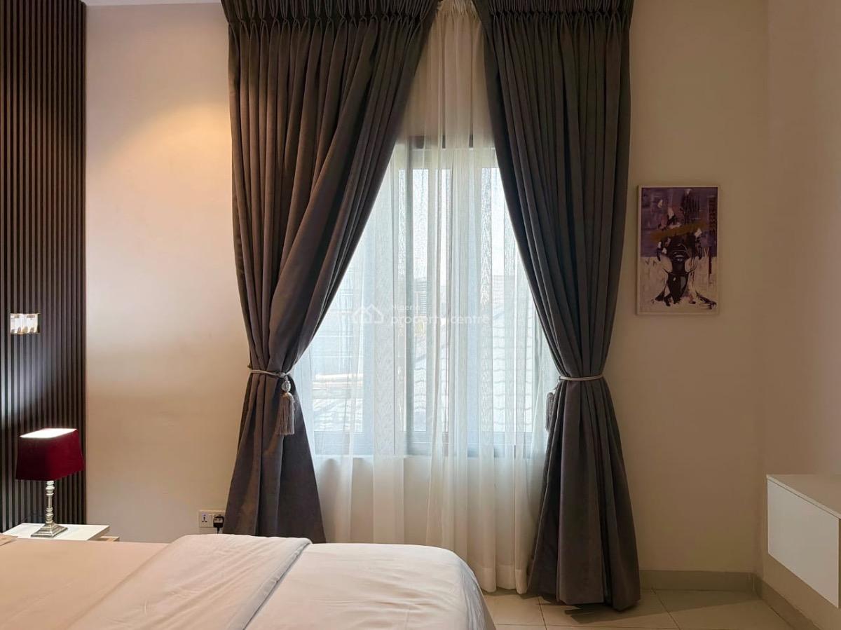 2 Bedroom Apartment with a Rooftop Swimming Pool, Wonder Park Courts, Lekki Phase 1, Lekki, Lagos, Flat / Apartment Short Let