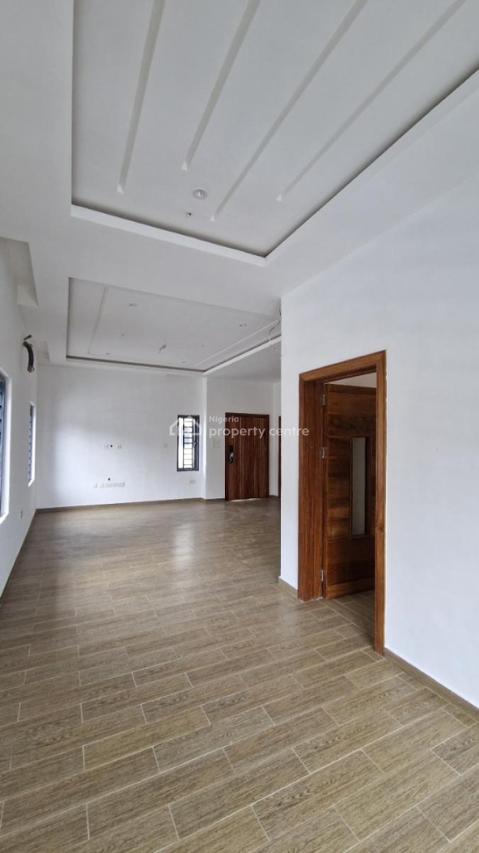 Luxury 4-bedroom Semi-detached Triplexes with a Cinema and Game House, Kolapo Ishola Gra, Akobo, Ibadan, Oyo, Semi-detached Duplex for Sale