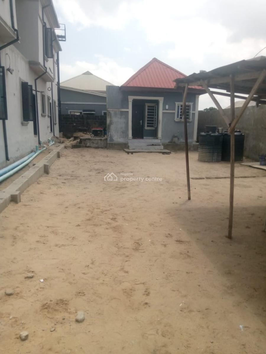 Land with a Building in a Beautiful Neighborhood, Ogunfayo By Phase 2, Oribanwa, Ibeju Lekki, Lagos, Residential Land for Sale