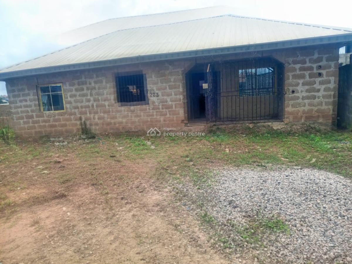 85 Percent Completed 3bedroomflat, Charity Estate Igboolomu Community Off Owutu Ishawo Road Via Agric, Isawo, Ikorodu, Lagos, House for Sale