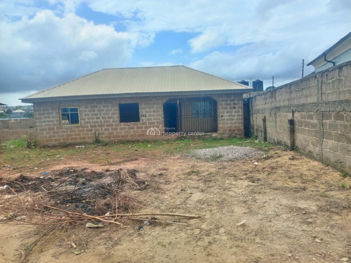 85 Percent Completed 3bedroomflat, Charity Estate Igboolomu Community Off Owutu Ishawo Road Via Agric, Isawo, Ikorodu, Lagos, House for Sale