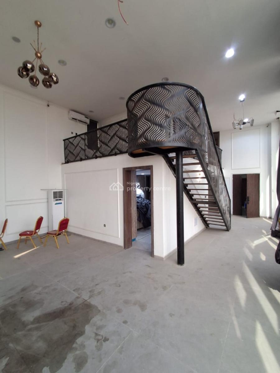 3  Bedroom  Pent  House on 4th  Floor with Elevator, Oniru, Victoria Island (vi), Lagos, House for Sale