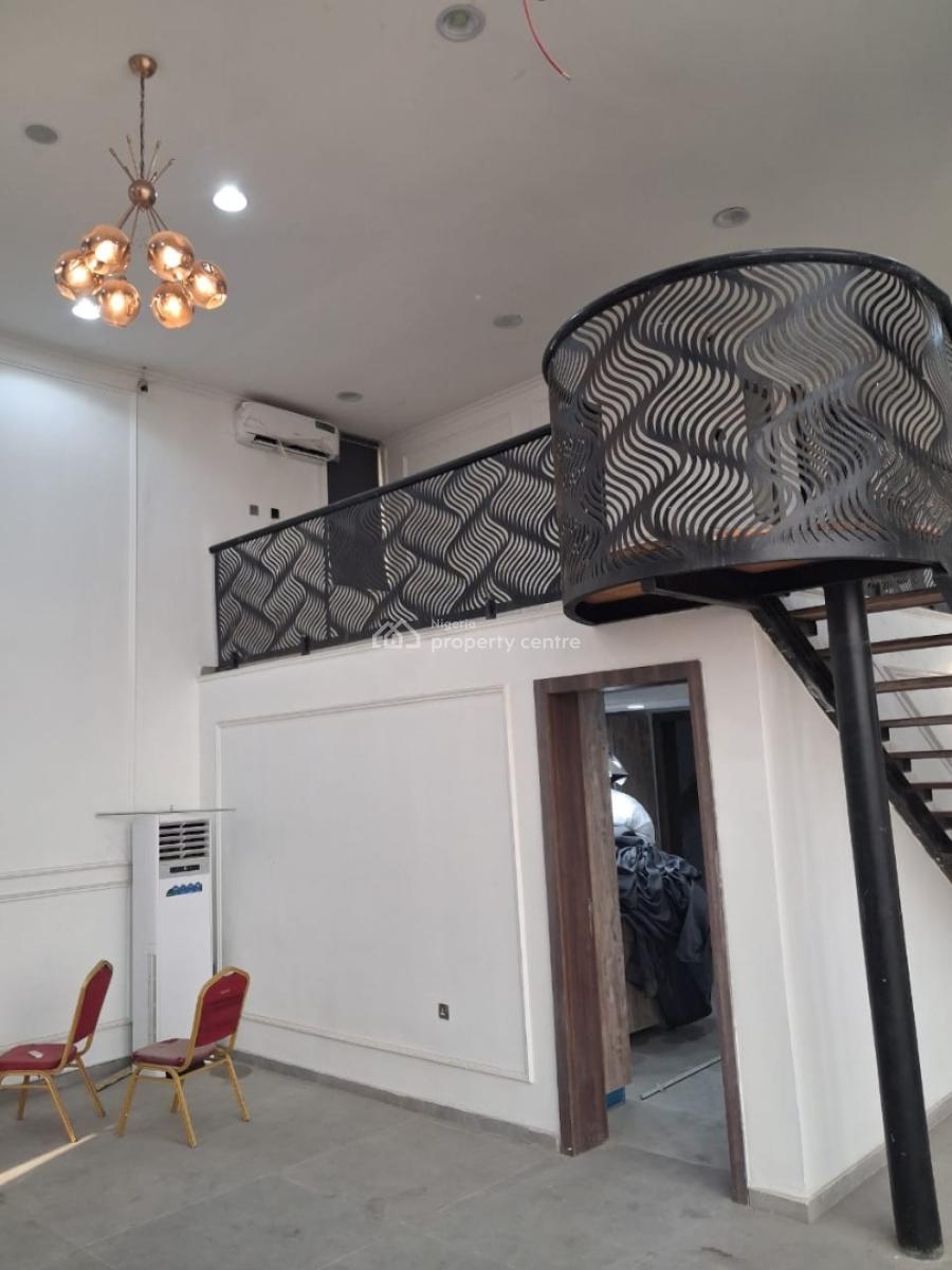 3  Bedroom  Pent  House on 4th  Floor with Elevator, Oniru, Victoria Island (vi), Lagos, House for Sale