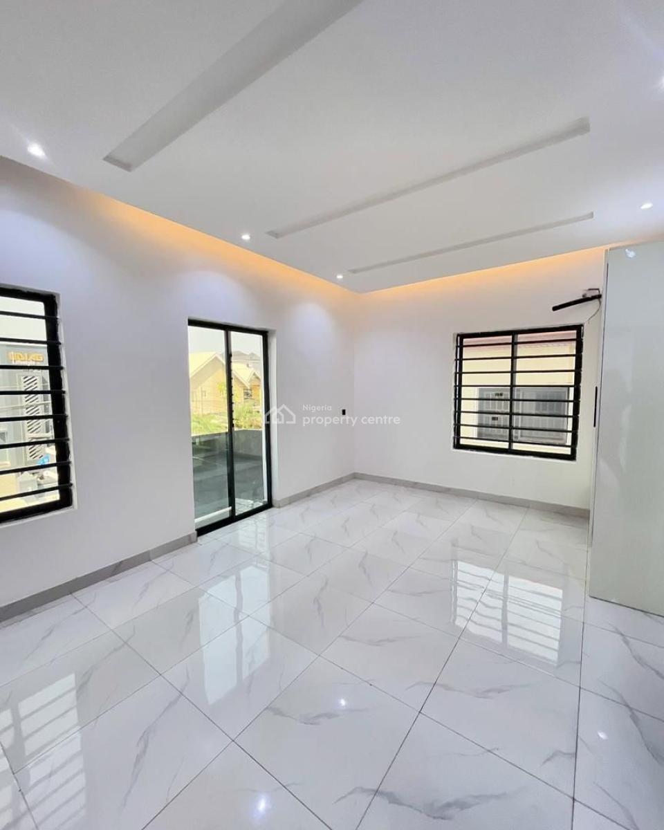 New 3 Bedroom Apartment with Bq, Lekki Phase 1, Lekki, Lagos, Flat / Apartment for Rent