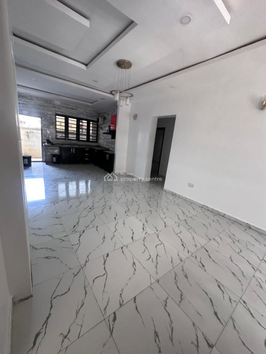 Self-serviced 2 Bedroom Flat, Ologolo, Lekki, Lagos, Flat / Apartment for Rent