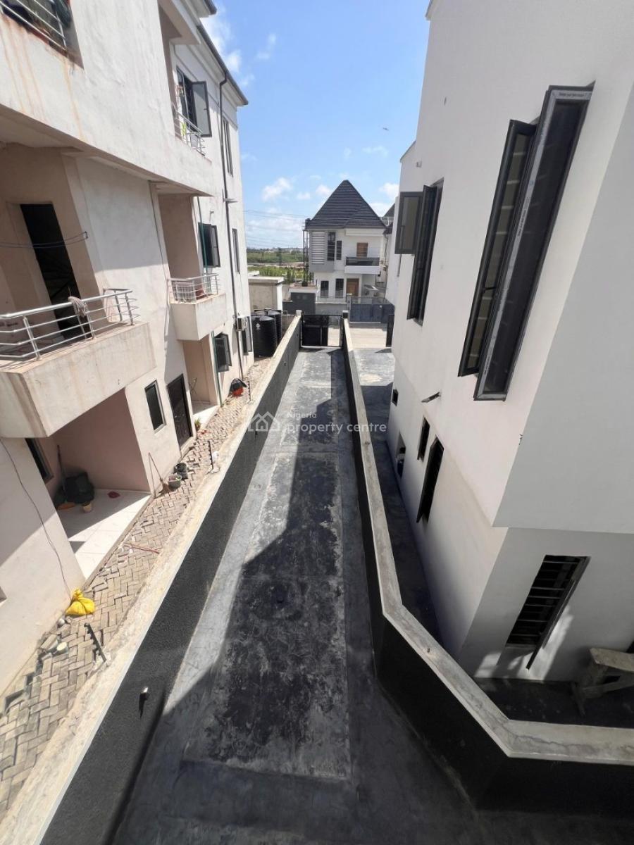 Luxury 4 Bedroom Semi-detached in a Prime and Secure Environment, Luxury 4 Bedroom Semi-detached in a Prime and Secure Environment, Vgc, Lekki, Lagos, Semi-detached Duplex for Sale