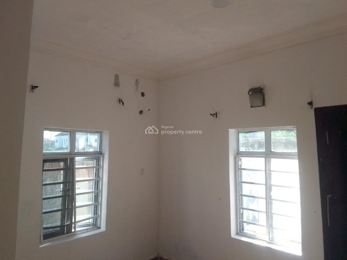 Spacious Luxury 2 Bedroom Flat with Excellent Features, Newtown Estate Rd, Ogombo, Ajah, Lagos, Flat / Apartment for Rent