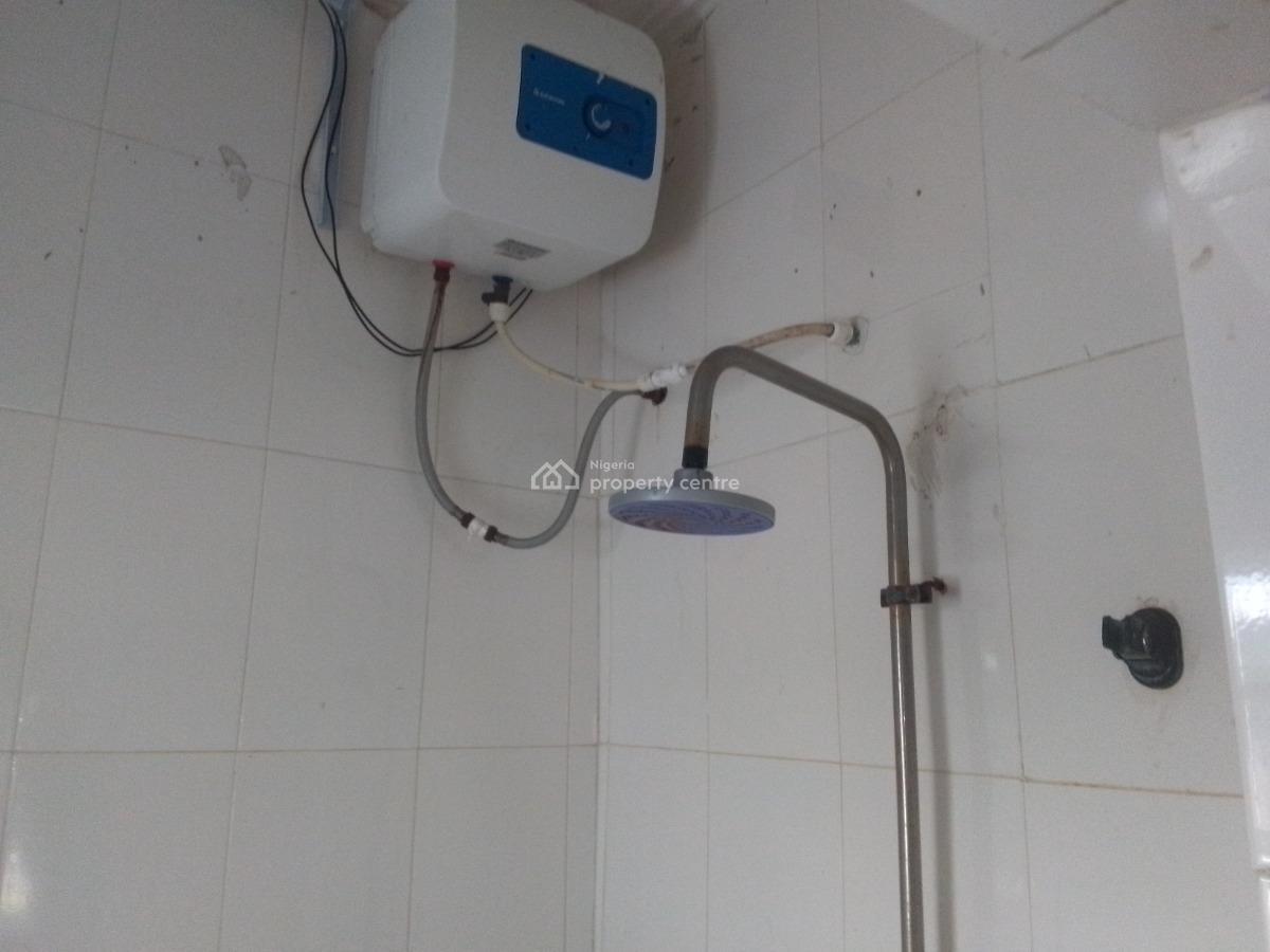 Spacious Luxury 2 Bedroom Flat with Excellent Features, Newtown Estate Rd, Ogombo, Ajah, Lagos, Flat / Apartment for Rent