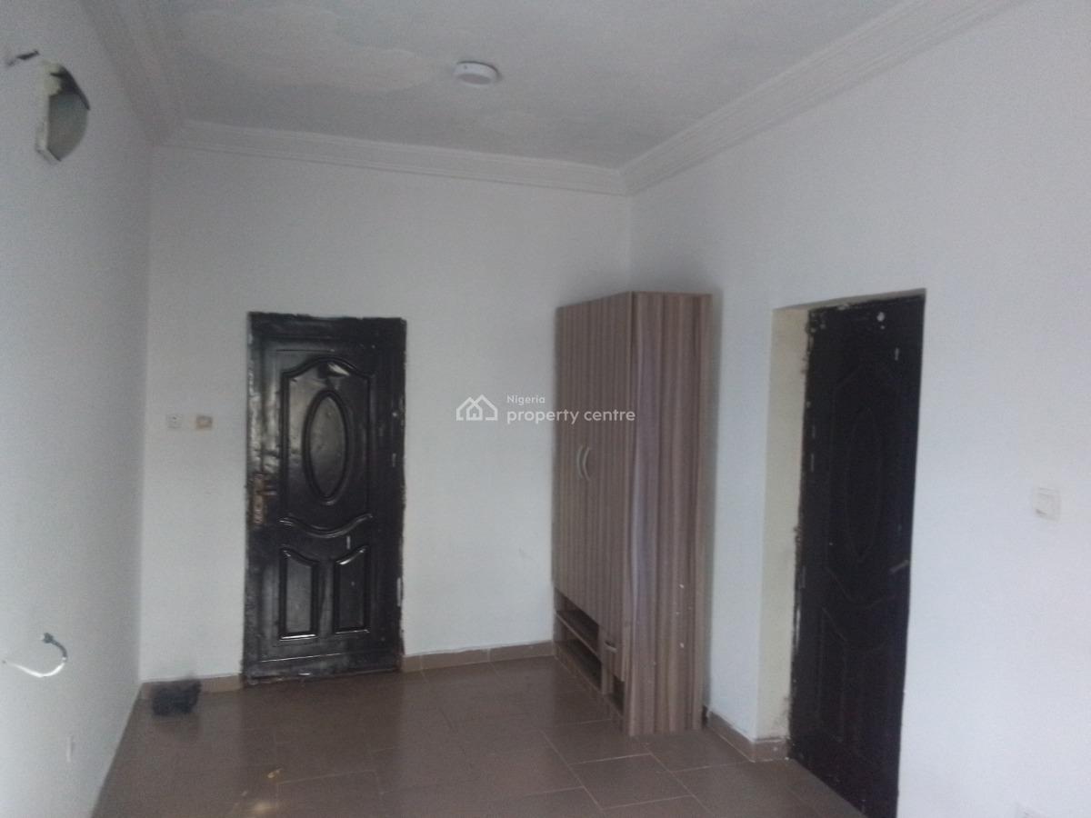 Spacious Luxury 2 Bedroom Flat with Excellent Features, Newtown Estate Rd, Ogombo, Ajah, Lagos, Flat / Apartment for Rent