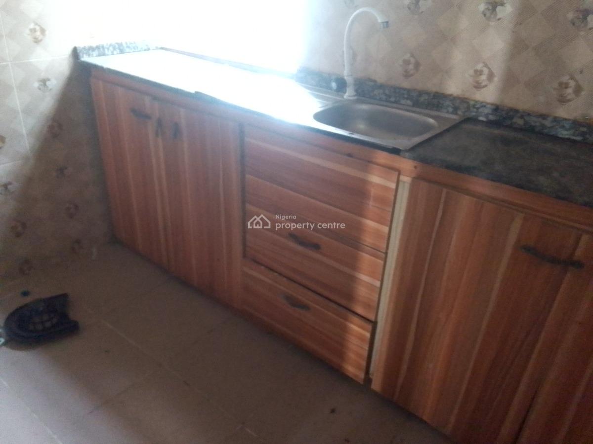 Spacious Luxury 2 Bedroom Flat with Excellent Features, Newtown Estate Rd, Ogombo, Ajah, Lagos, Flat / Apartment for Rent