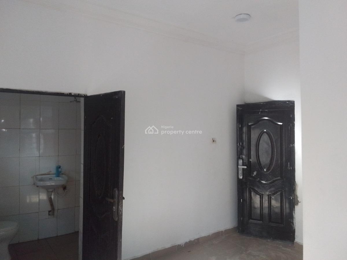 Spacious Luxury 2 Bedroom Flat with Excellent Features, Newtown Estate Rd, Ogombo, Ajah, Lagos, Flat / Apartment for Rent
