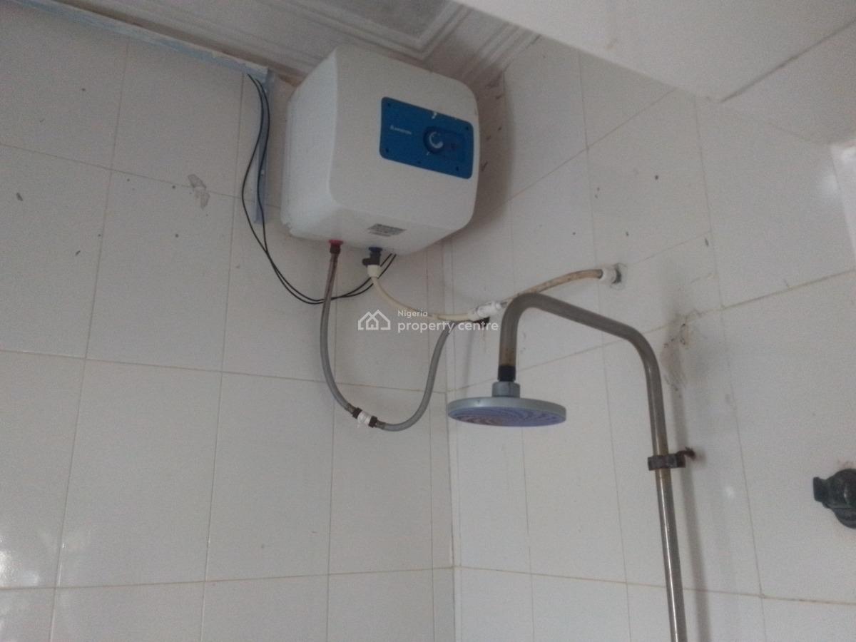Spacious Luxury 2 Bedroom Flat with Excellent Features, Newtown Estate Rd, Ogombo, Ajah, Lagos, Flat / Apartment for Rent