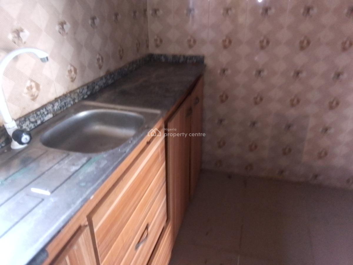 Spacious Luxury 2 Bedroom Flat with Excellent Features, Newtown Estate Rd, Ogombo, Ajah, Lagos, Flat / Apartment for Rent