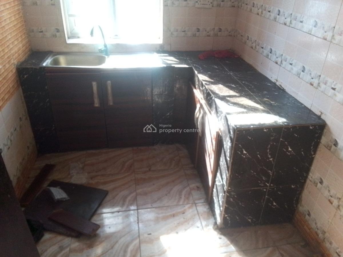 Spacious Luxury 2 Bedroom Flat with Excellent Features, Newtown Estate Rd, Ogombo, Ajah, Lagos, Flat / Apartment for Rent
