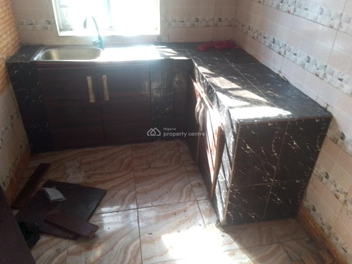 Spacious Luxury 2 Bedroom Flat with Excellent Features, Newtown Estate Rd, Ogombo, Ajah, Lagos, Flat / Apartment for Rent