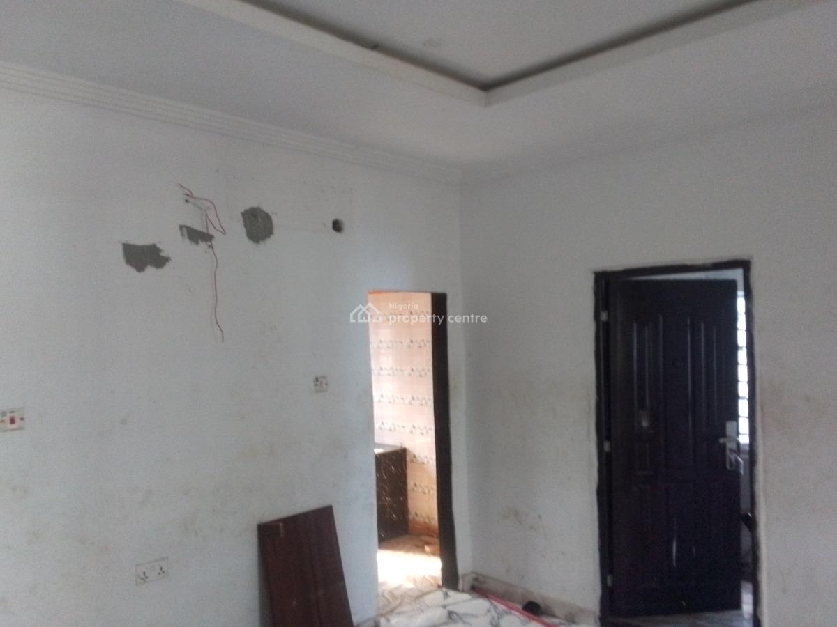 Spacious Luxury 2 Bedroom Flat with Excellent Features, Newtown Estate Rd, Ogombo, Ajah, Lagos, Flat / Apartment for Rent