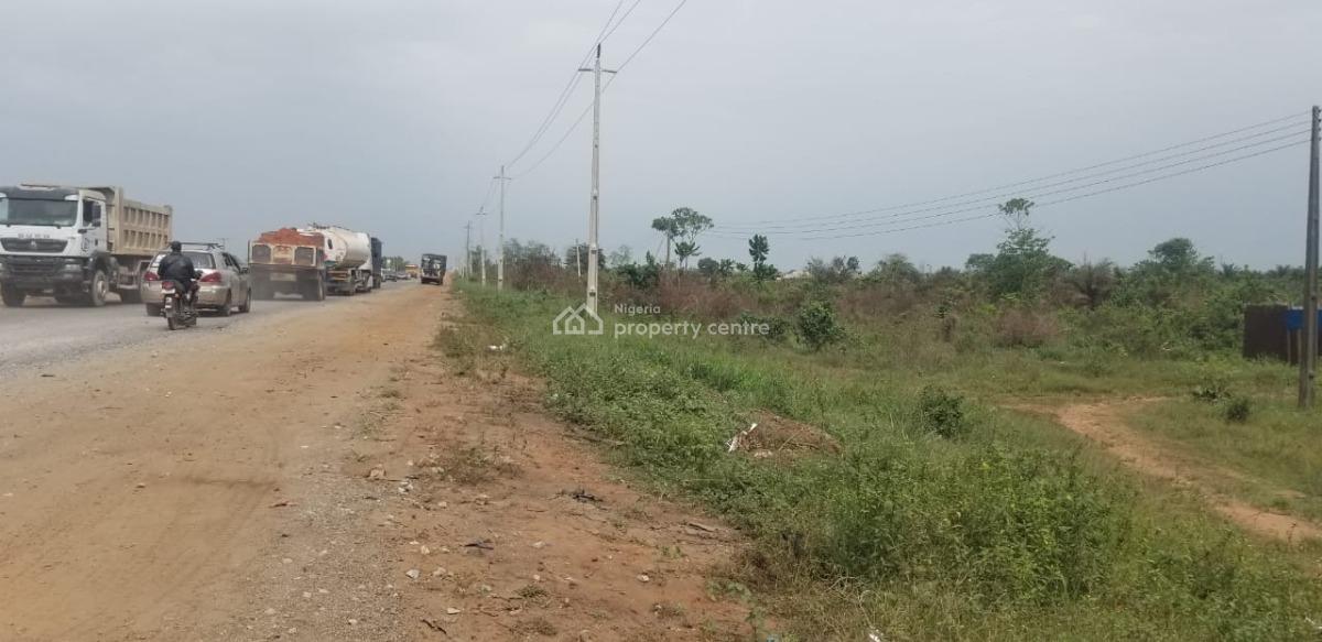 Commercial Land, Along Expressway, Ijebu Ode, Ogun, Land for Sale