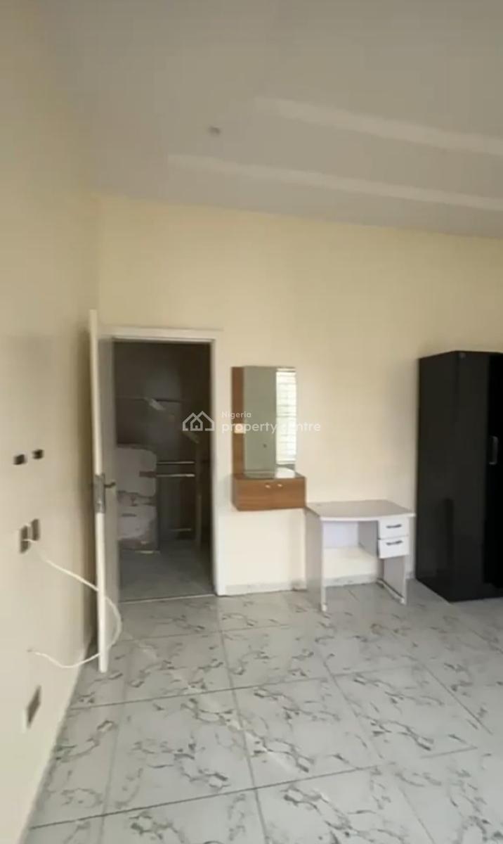 Semi Masters Upstairs Bedroom Inside a Shared Duplex { Video}, Emcel Garden Estate Orchid Road, Lekki, Lagos, Self Contain (single Rooms) for Rent