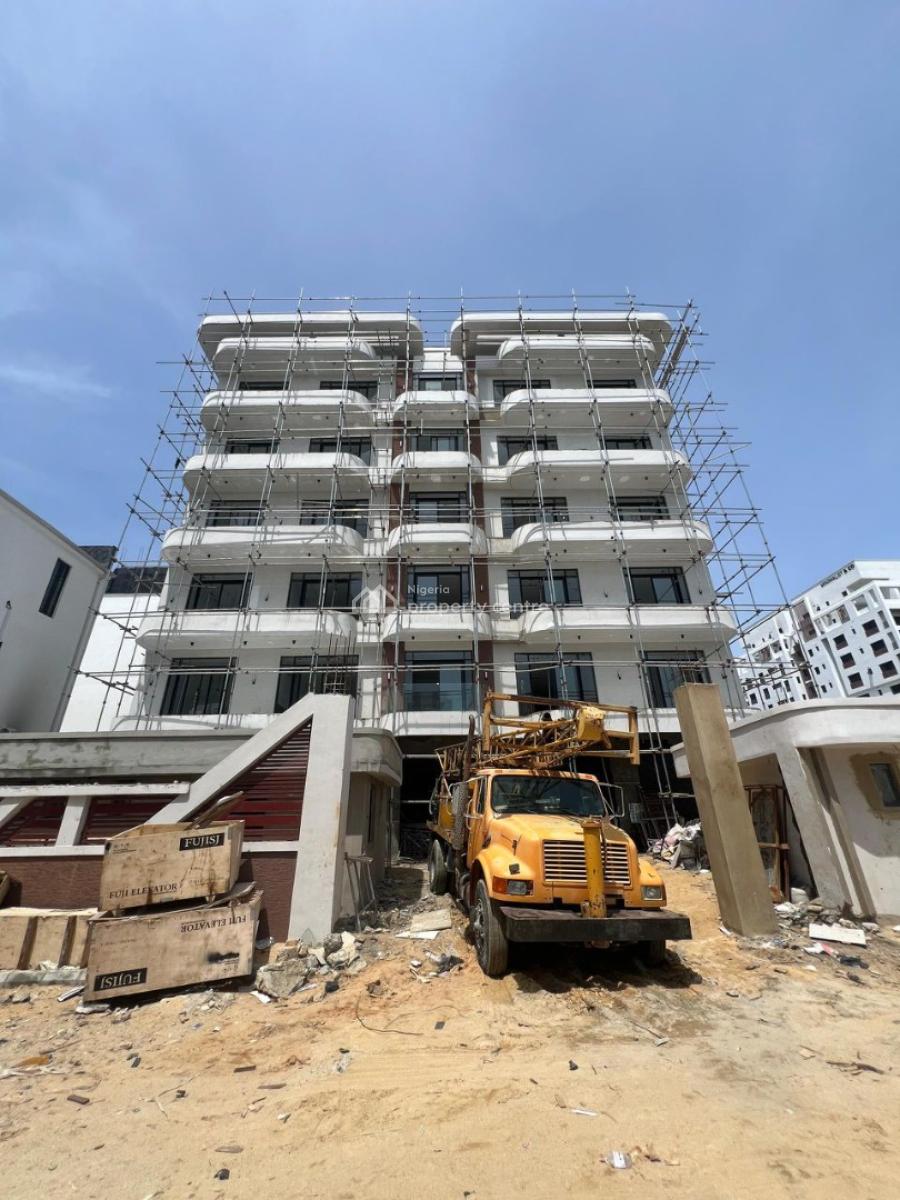 Magnificent 3 Bedroom Apartment, Swimming Pool, Gym, Elevator, Lekki Phase 1, Lekki, Lagos, Flat / Apartment for Sale