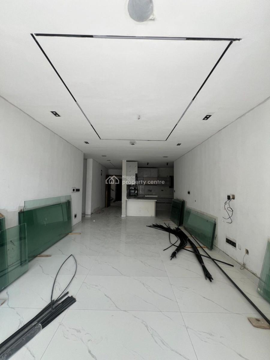 Magnificent 3 Bedroom Apartment, Swimming Pool, Gym, Elevator, Lekki Phase 1, Lekki, Lagos, Flat / Apartment for Sale