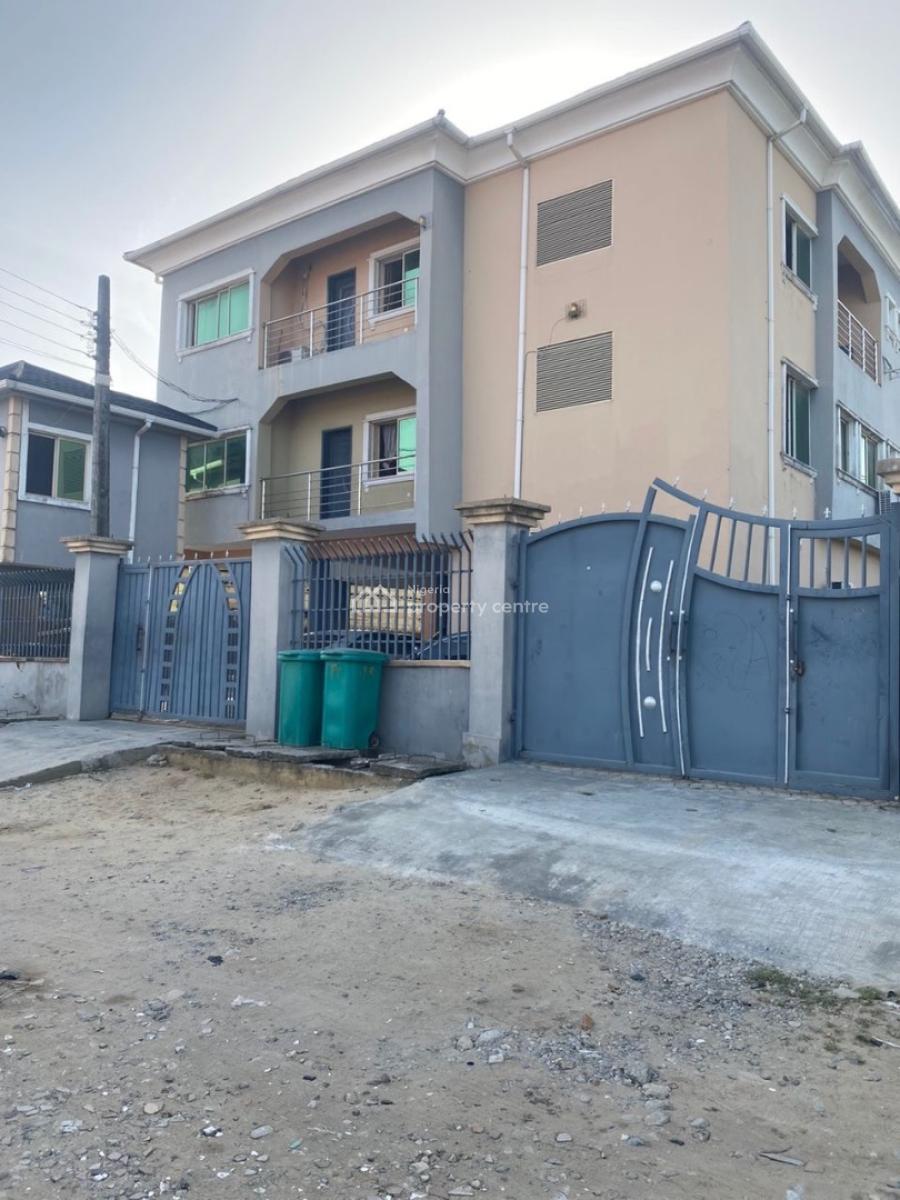 Solid Building Comprises of Flats, Abijo, Lekki, Lagos, Block of Flats for Sale