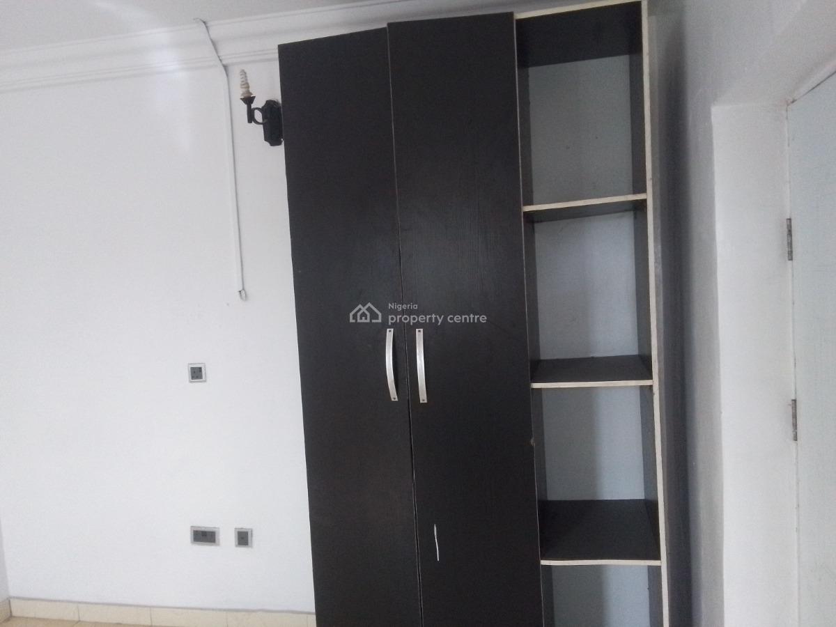 Spacious Luxury 2 Bedroom Flat with Excellent Features, Newtown Estate Rd, Ogombo, Ajah, Lagos, Flat / Apartment for Rent
