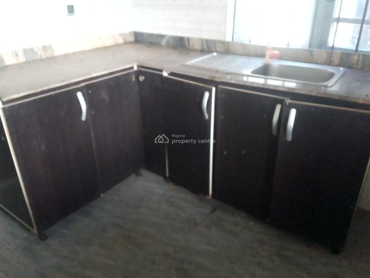 Spacious Luxury 2 Bedroom Flat with Excellent Features, Newtown Estate Rd, Ogombo, Ajah, Lagos, Flat / Apartment for Rent