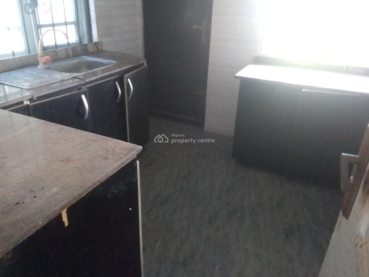 Spacious Luxury 2 Bedroom Flat with Excellent Features, Newtown Estate Rd, Ogombo, Ajah, Lagos, Flat / Apartment for Rent